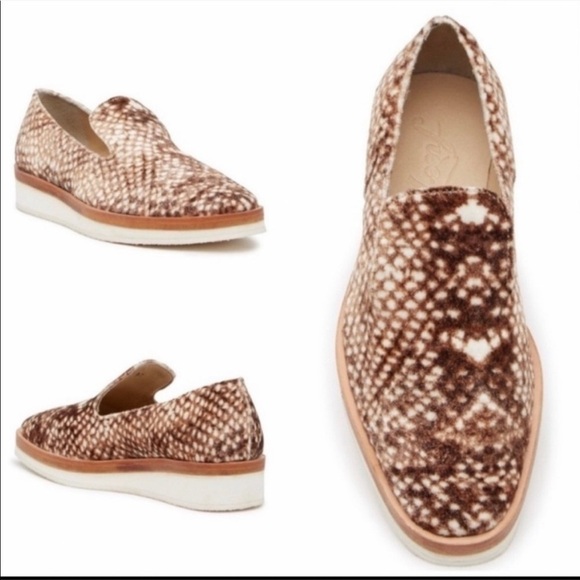 Free People Snakeskin Velvet Loafers Size 41 - Picture 3 of 12